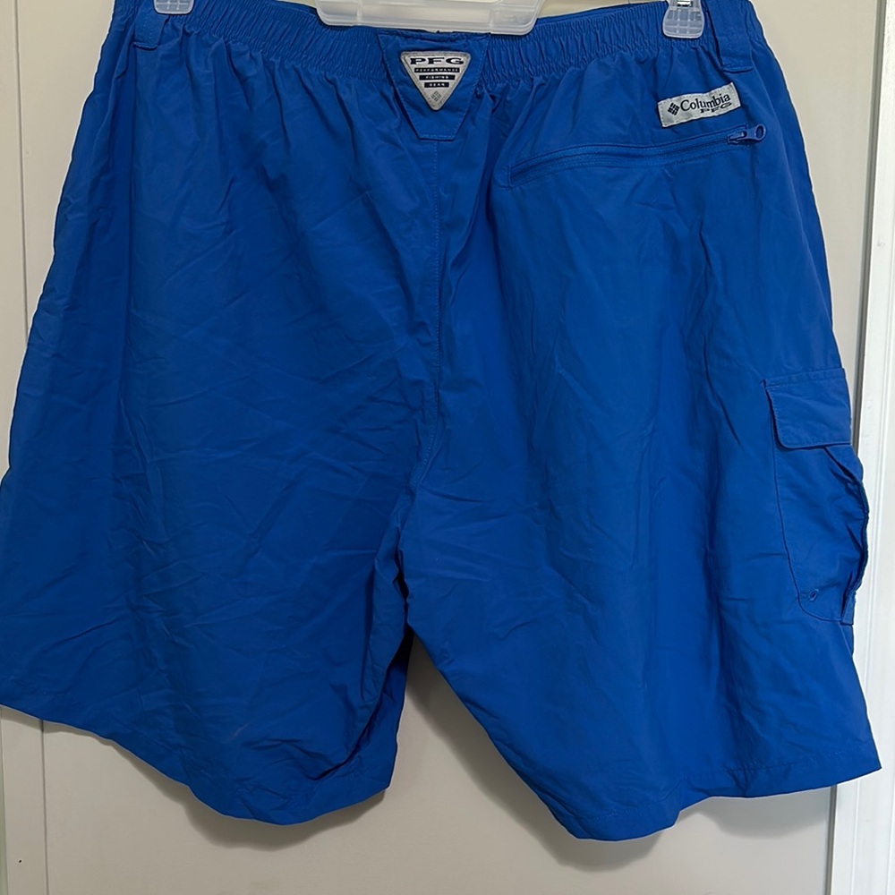 Columbia PFG Royal Blue Outdoor Men’s Shorts sz Lg Like New! Worn 2x maybe EUC